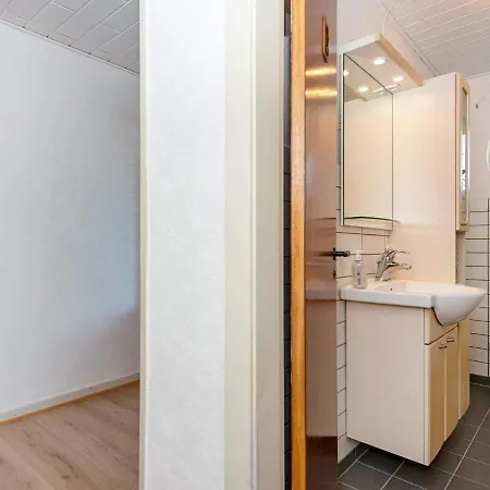 Holiday home Holiday Lxxvii *